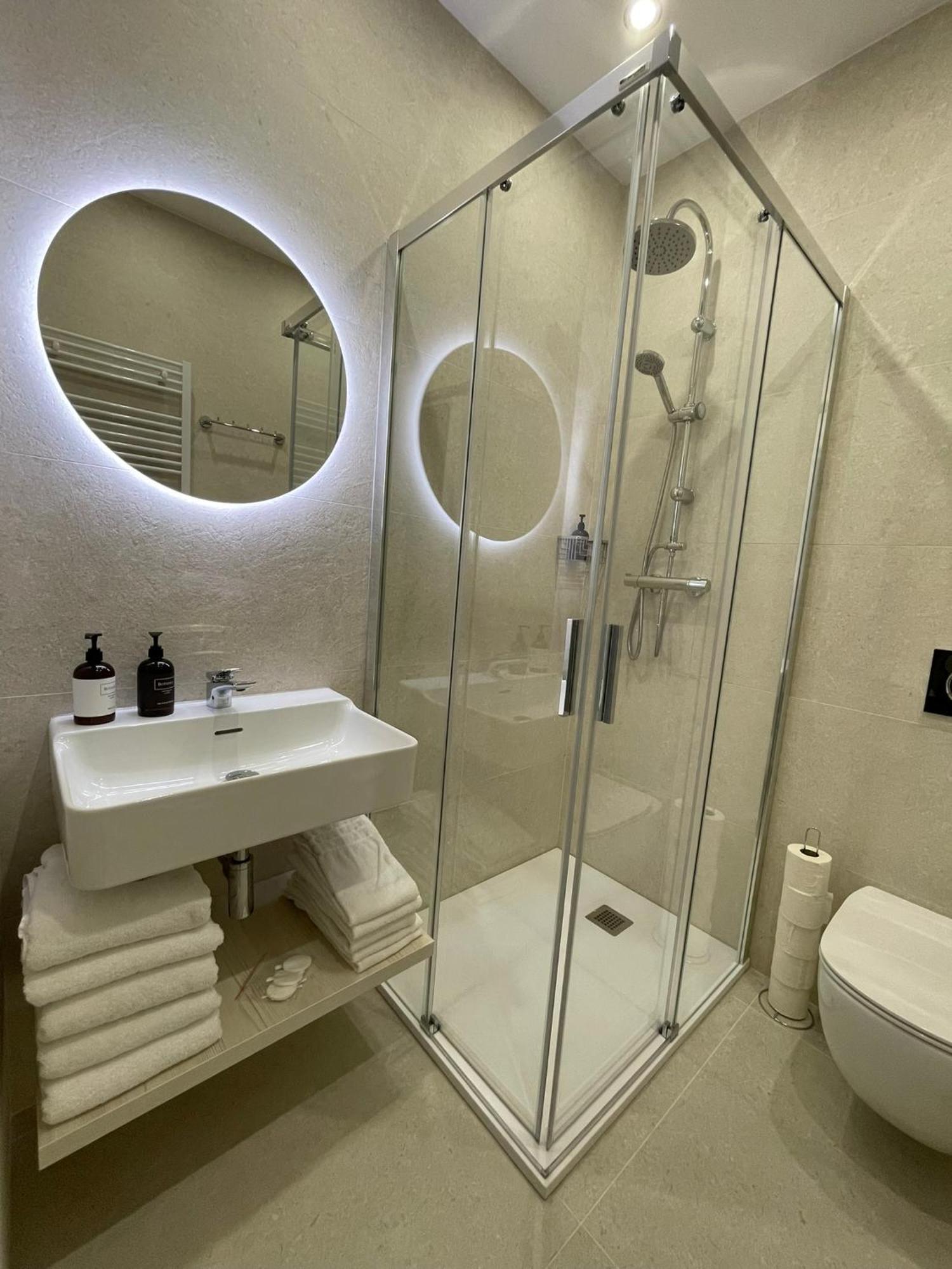 Apartmany Jasmin リベレツ エクステリア 写真