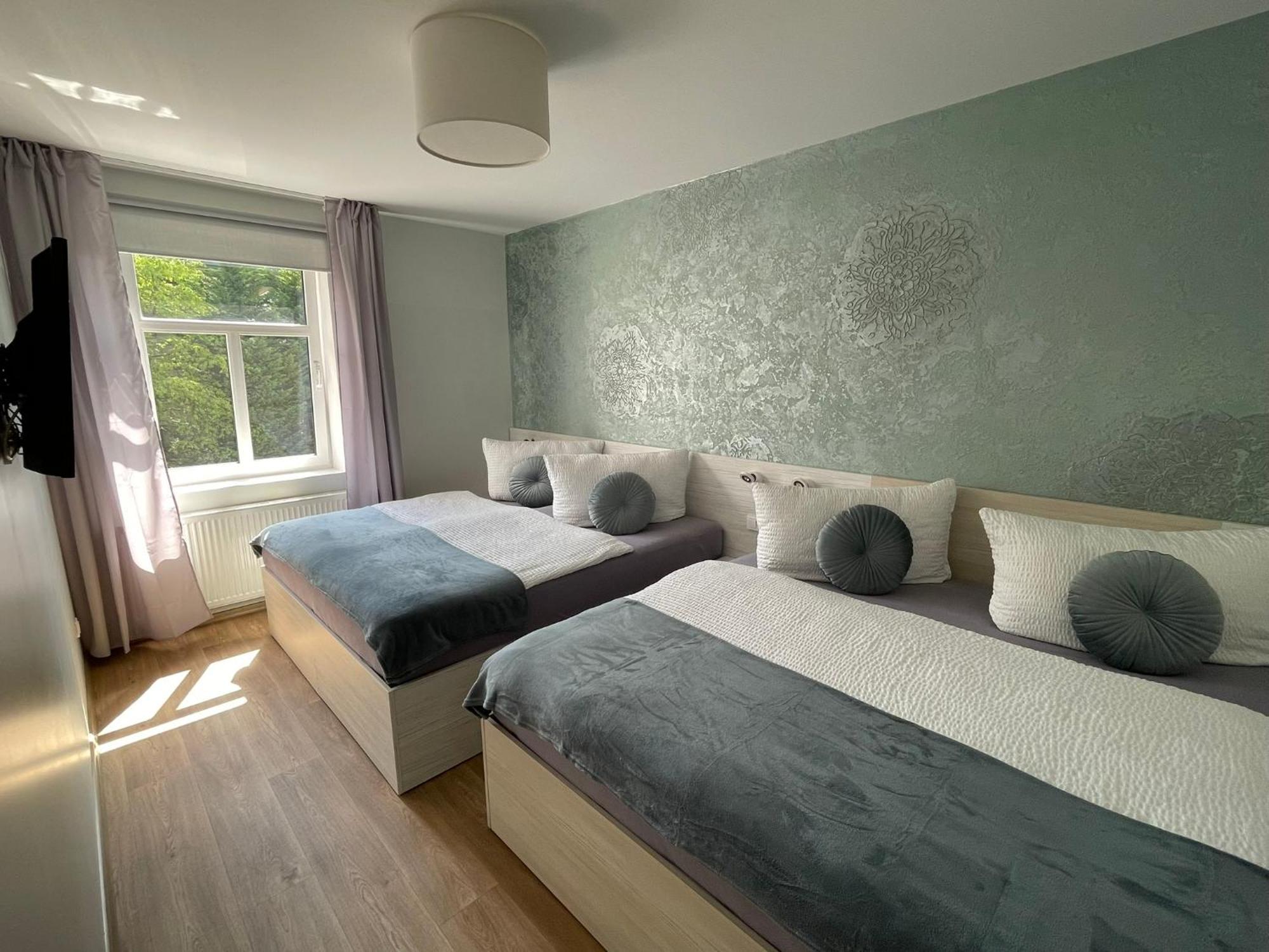 Apartmany Jasmin リベレツ エクステリア 写真