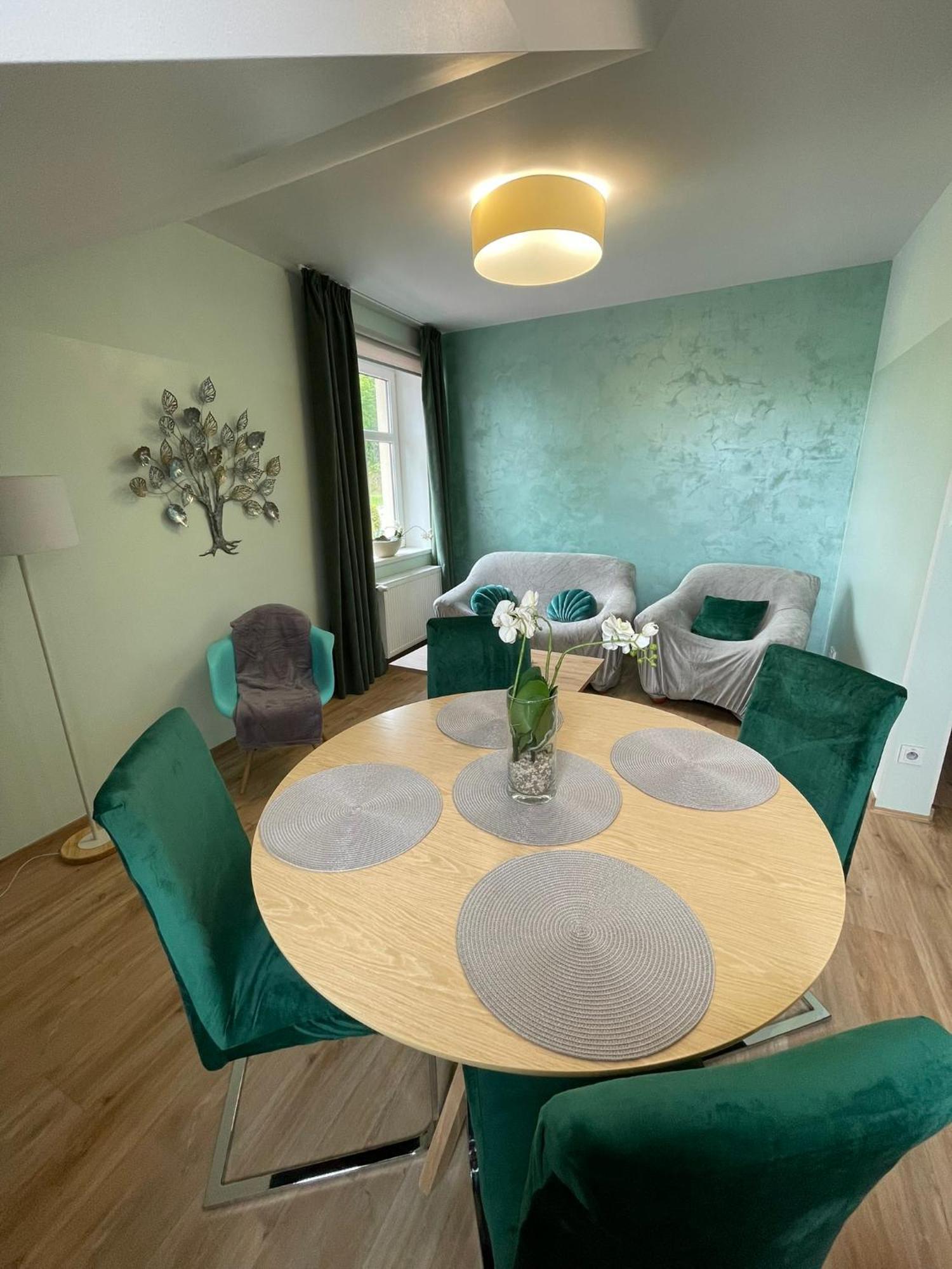 Apartmany Jasmin リベレツ エクステリア 写真